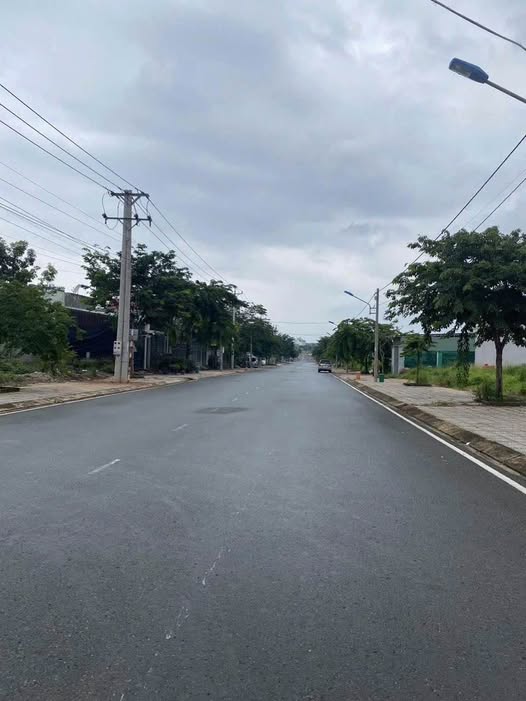 Bán đất TĐC Phường Tân Phú, Bù Đăng 120m2, mặt tiền 5.1m, đường 23m