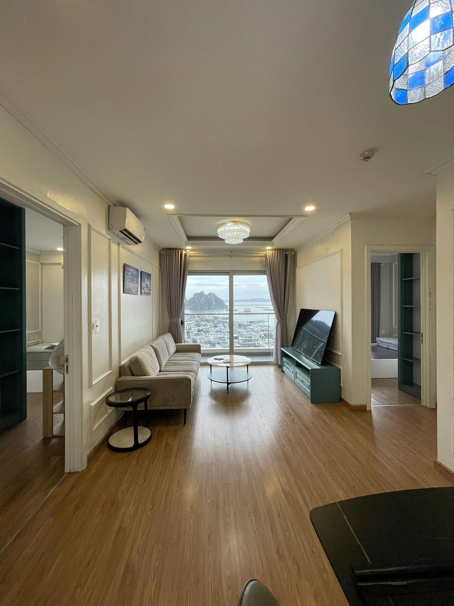 Chung cư Sapphire Hạ Long, ăn 2 phòng ngủ view biển, full nội thất, sẵn ở ngay