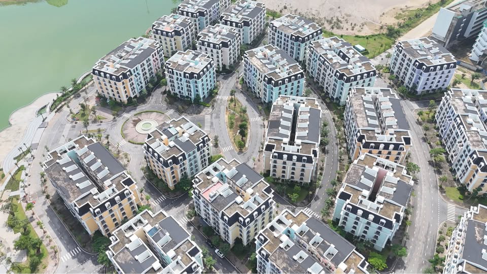 Gia sản Hạ Long bên hồ thơ mộng, giá 7 tỷ