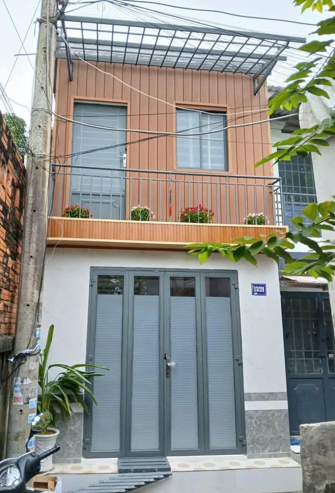 Nhà 2 lầu hẻm Bùi Thị Xuân, Ninh Kiều - 1.25 tỷ