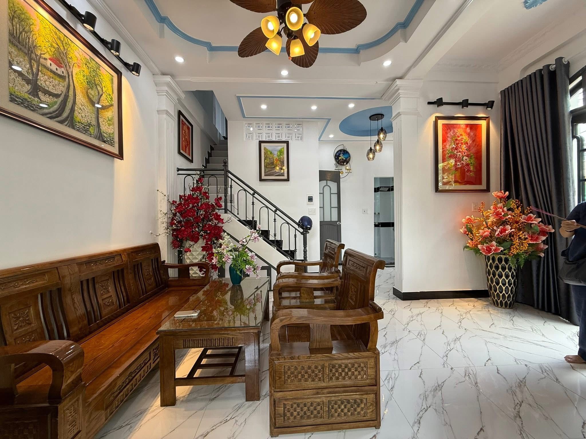 Nhà 2 tầng 2 mặt tiền Phùng Khắc Khoan 50m2, 2.8 tỷ, cơ hội có 1-0-2