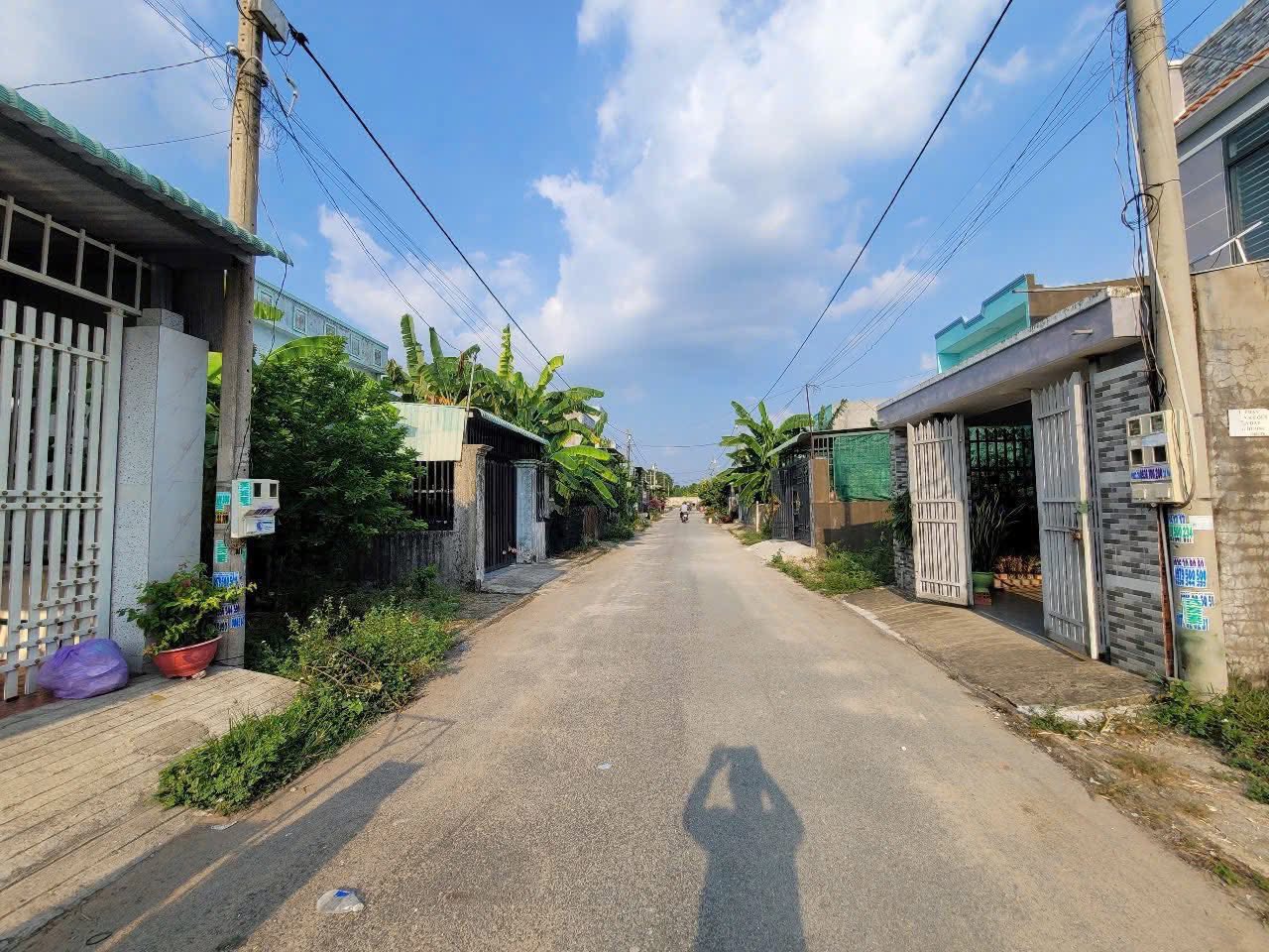 Bán đất nền 105m2 thổ cư 100% tại trung tâm thành phố mới Bình Dương