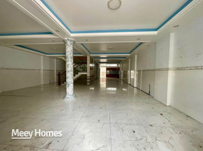 Cho thuê nhà nguyên căn mặt tiền đường lớn khu B4, Long Xuyên - Diện tích khủng, giá hấp dẫn