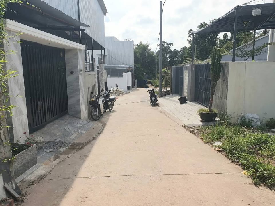 Lô đất kiệt ô tô đường Vũ Ngọc Phan, diện tích hơn 100m2, giá đầu tư