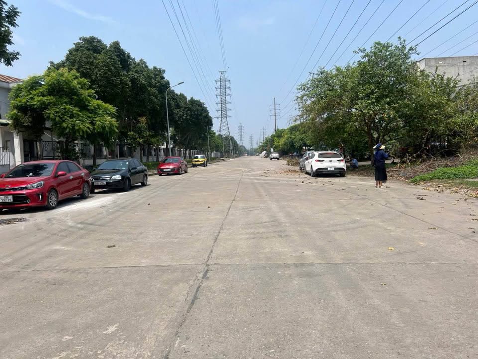 Đất vàng Vĩnh Yên 203m2 mặt tiền 7m, cạnh chợ, kinh doanh sầm uất