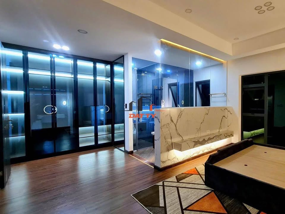 Nhà 4 tầng mặt tiền Tô Hiệu, kinh doanh đỉnh, 7.45 tỷ