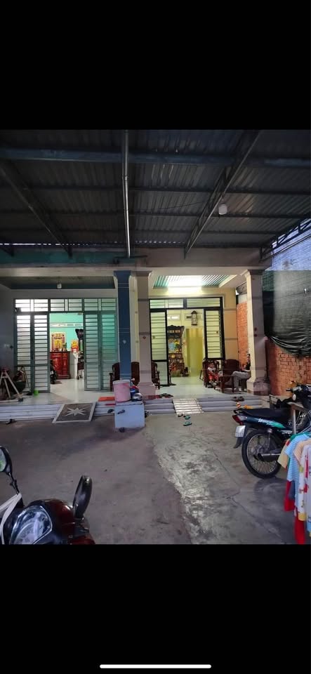 Nhà 2 căn, nở hậu 9m, giá chốt 2.5 tỷ - Đất Tây Ninh có 1-0-2