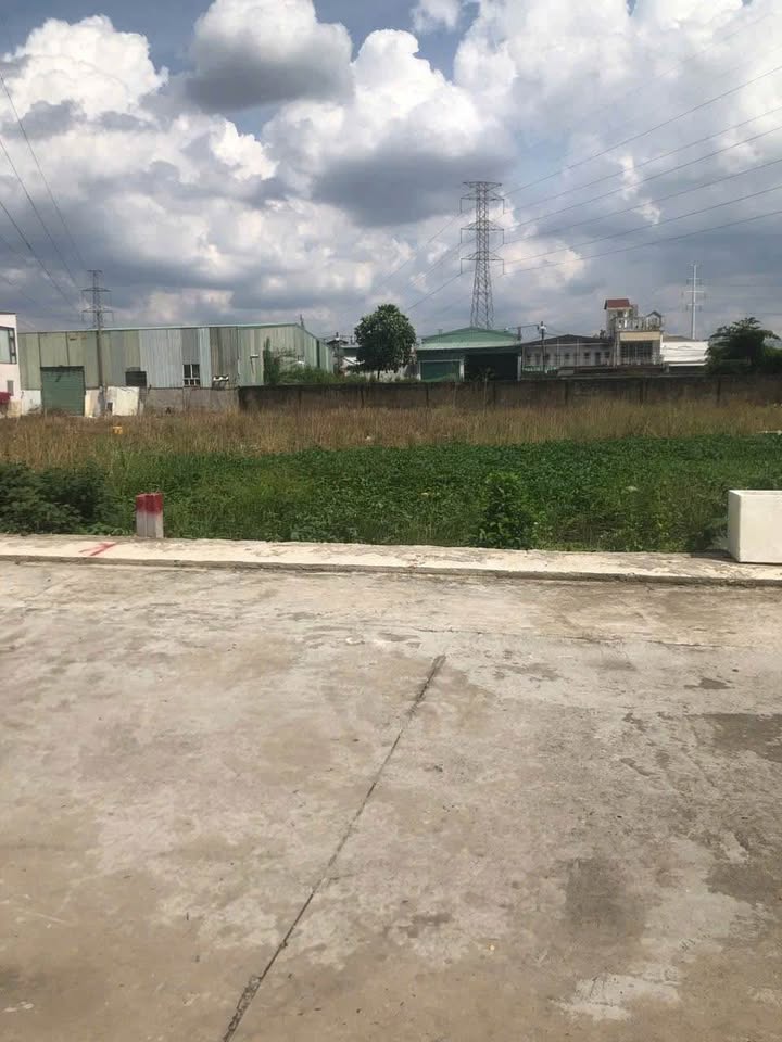 Đất vàng Thạnh Xuân 14, Quận 12, 54m2 sổ hồng riêng, hẻm 9m, giá 3.55 tỷ