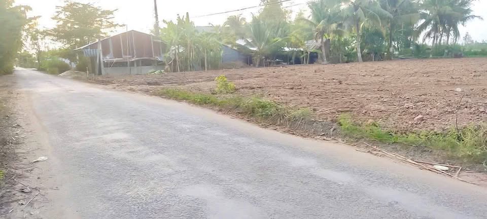 Đất Sóc Trăng 2 mặt tiền đường 938, kế trường học, giá hời 3.2 tỷ