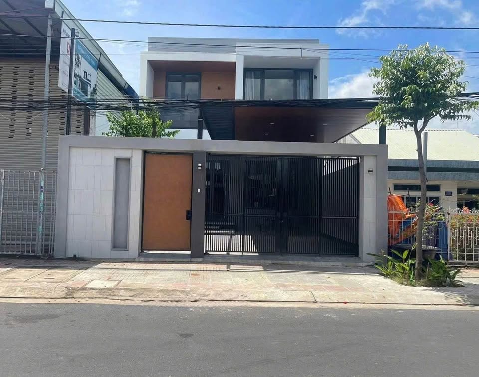 Nhà mặt tiền Trần Quang Diệu, thiết kế xịn xò, full nội thất, giá chỉ 7.2 tỷ