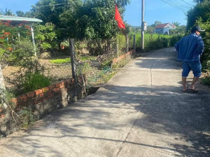 Đất vàng Phú Yên 6x23m, sổ đỏ thổ cư, giá chỉ nhỉnh 1xx triệu