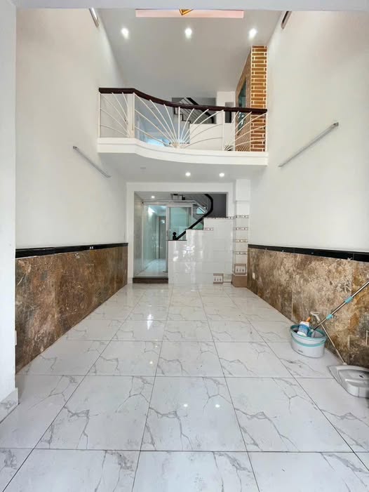 Cho thuê nhà nguyên căn hẻm xe hơi Nguyễn Văn Nghi, Gò Vấp - 4 ngủ, sân thượng