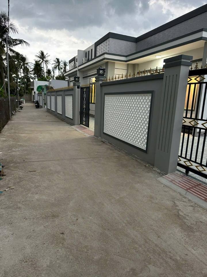 Nhà mới xây 320m² tại Phú Khương, Bến Tre, gần cầu Bà Mụ