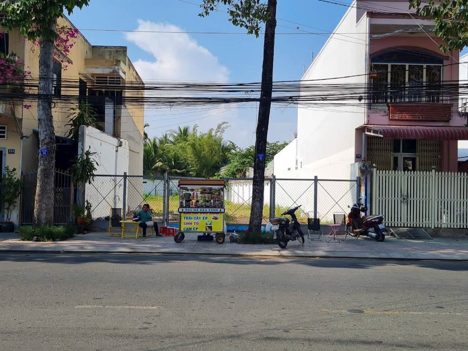 Bán đất mặt tiền đường Lê Văn Phẩm, Mỹ Tho, Tiền Giang, diện tích 1060m2, giá 45 triệu/m2