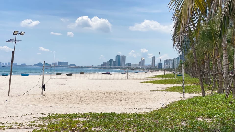 Bán đất biển Mỹ Khê, diện tích 255m2, giá tốt