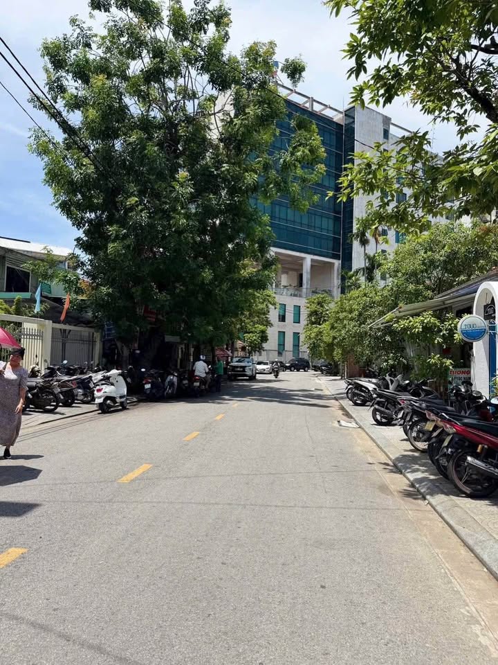 Nhà 2 tầng mặt tiền Trần Quang Khải, trung tâm Huế - Cho thuê 20 triệu/tháng