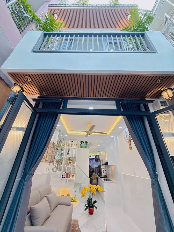 Tân Phú - Nhà xinh 3.48 tỷ - Hẻm thông, lầu đúc, nội thất xịn