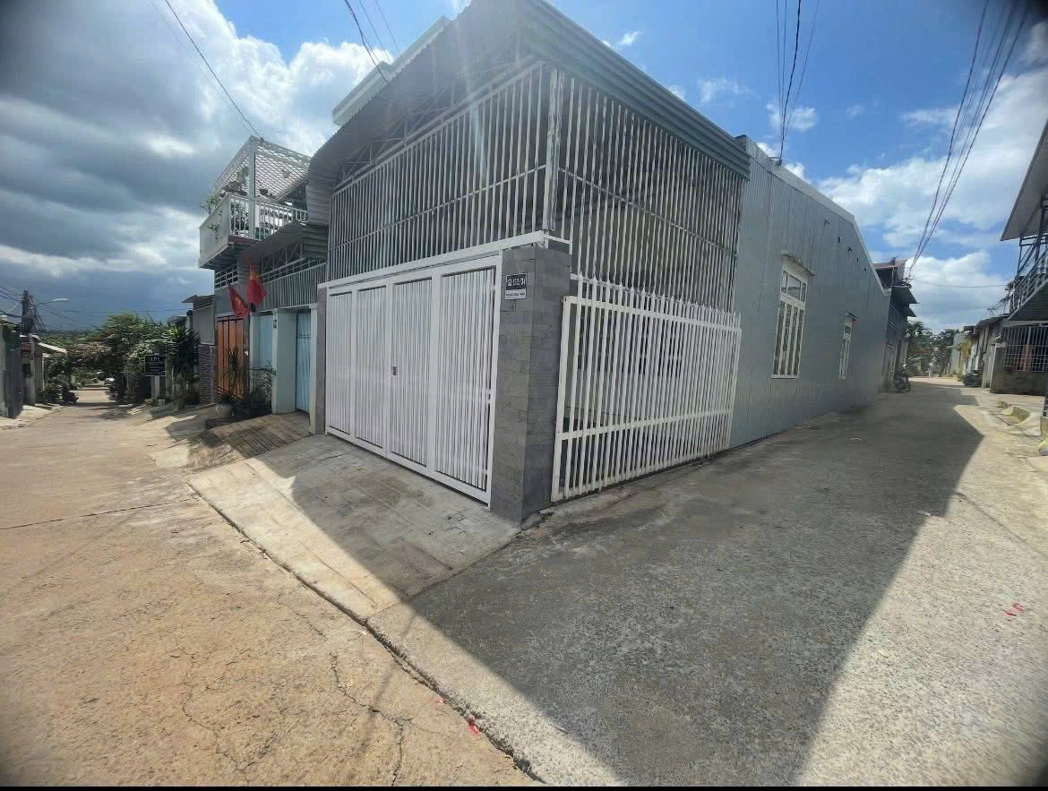 Bán nhà 2 mặt tiền hẻm Hoàng Hoa Thám, 5mx20m, giá tốt