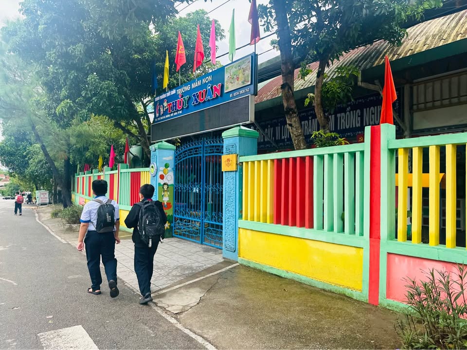 Đất Thủy Xuân, gần trường học, diện tích 100m2, giá 1 tỷ