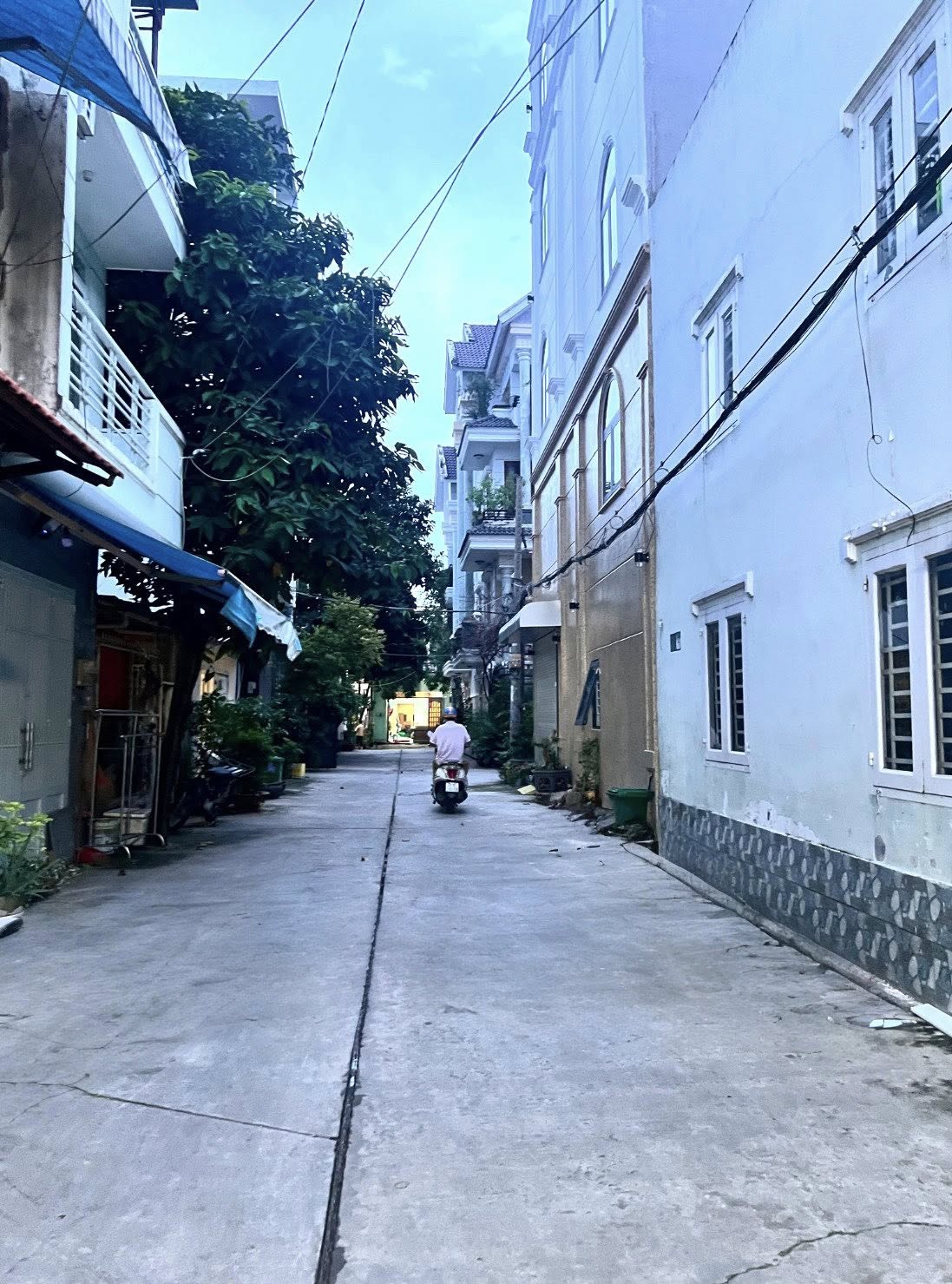 Nhà hẻm xe hơi Tân Kỳ Tân Quý, Bình Tân - 51m², 3 tầng, 4 phòng ngủ - sổ vuông A4