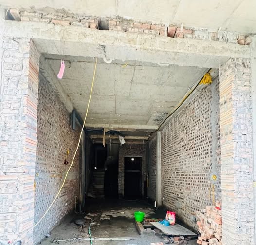 Nhà 5 tầng thang máy trung tâm Xuân Đỉnh vị trí đắc địa, thang máy xịn sò