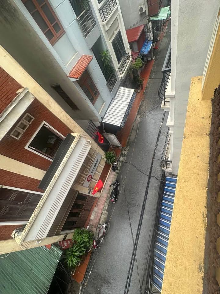 Bán nhà 75m² 4 tầng, 2 mặt đường ô tô tránh, trung tâm Văn Quán, Hà Đông