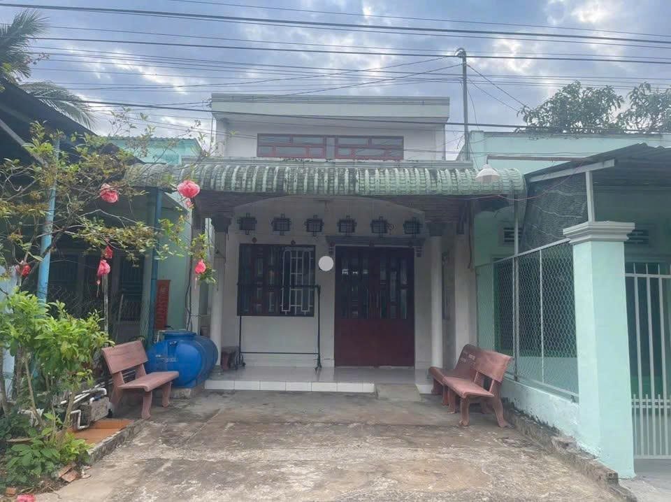 Nhà Hóc Môn - Ngang 5m sâu 19m, sổ hồng riêng, giá 895 triệu - Ô tô tải vào tận nhà