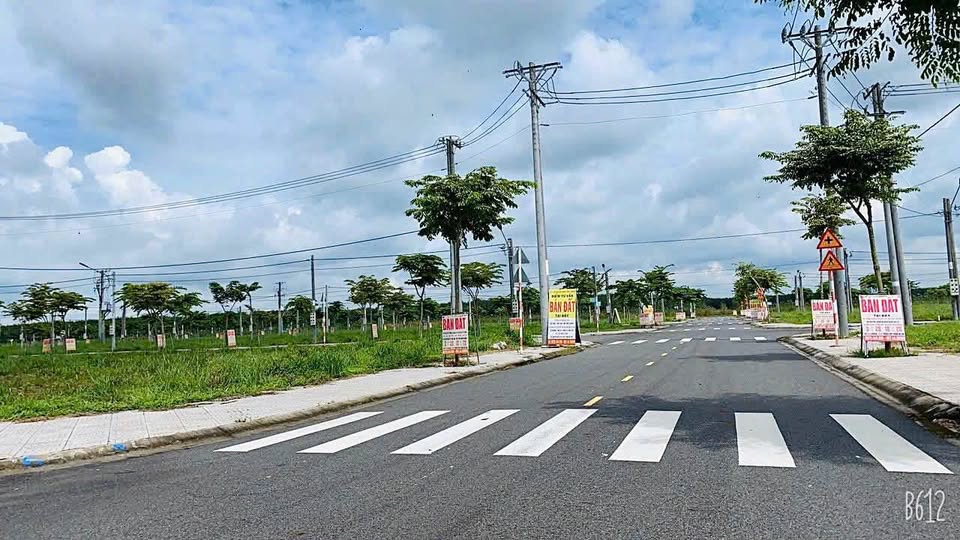 Bán đất lộc tài Long Nguyên, Bình Dương - Sổ sẵn, vỉa hè cây xanh