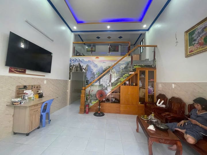 Nhà gác lửng 3 ngủ, 78m² - Tân Phước Khánh, Tân Uyên, Bình Dương - Giá 1.09 tỷ