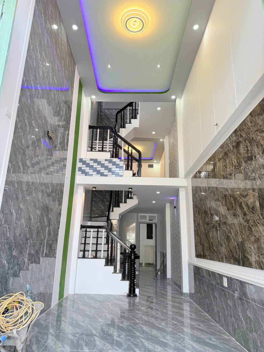 Nhà 3 tỷ đẹp như mơ, gần biển, sẵn sàng đón bạn về dinh