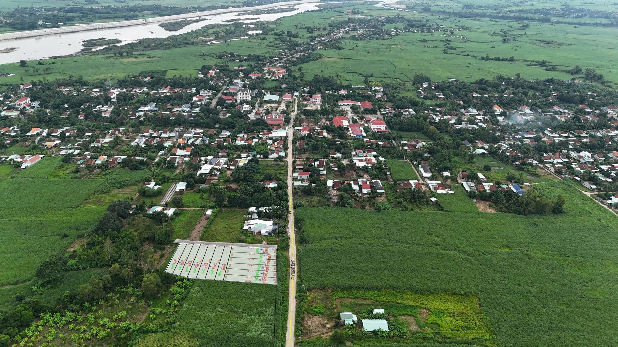 Bán đất 7x42m tại Đức Bình Tây, Phú Yên, gần chợ và trường học