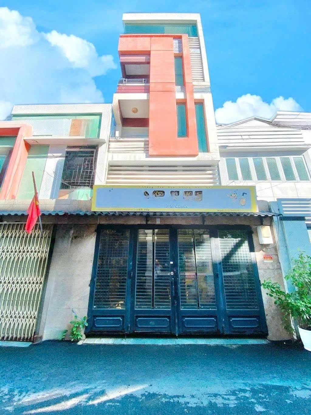 Nhà 5 tầng mới đẹp, hẻm xe tải 8m, gần mặt tiền Lê Đức Thọ, Gò Vấp - 79m2