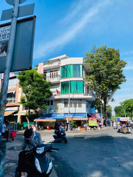 Bán nhà góc 2 mặt tiền đường Hoàng Sa - Đỗ Thị Lời, Quận 3