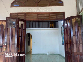 Nhà tọa lạc tại vị trí đắc địa trên con đường Trần Văn Bình sầm uất