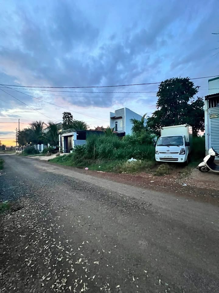 Bán nhà mặt tiền đường Nguyễn Tri Phương nối dài, Buôn Ma Thuột