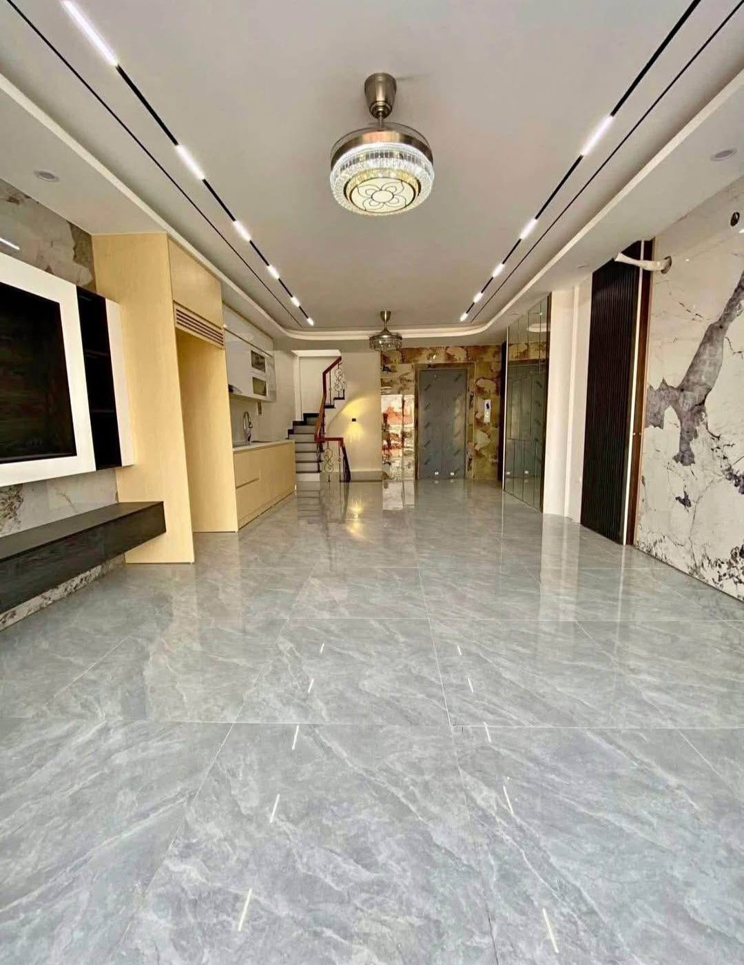Nhà Quang Trung 50m² - Full nội thất, thang máy nhập khẩu - Giá sốc