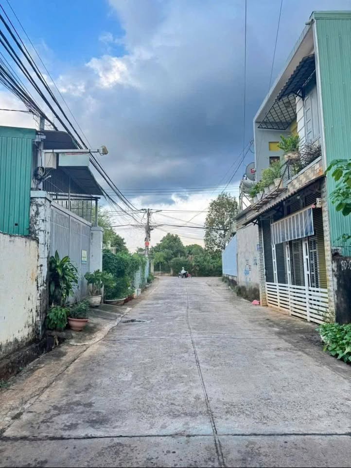 Đất vàng mặt tiền hẻm 6m 5x27m, 2,75 tỷ - Đắk Lắk