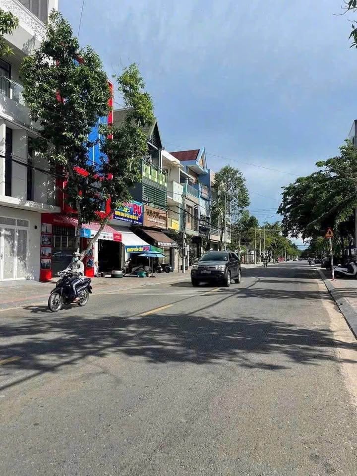 Nhà mặt tiền Nguyễn Hữu Thọ 9.5 tỷ, kinh doanh bất tận