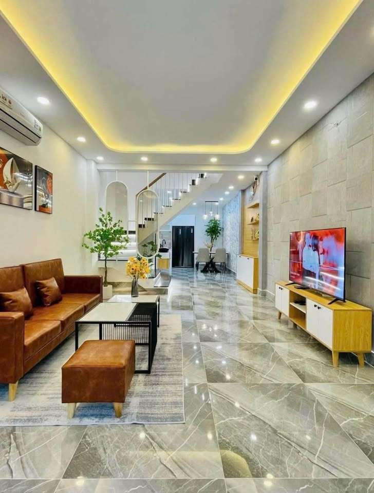 Bán nhà 1 trệt 2 lầu 3 ngủ 3 vệ sinh, 5x14m, gần Chợ Tân Hiệp, Bình Dương - 1.65 tỷ