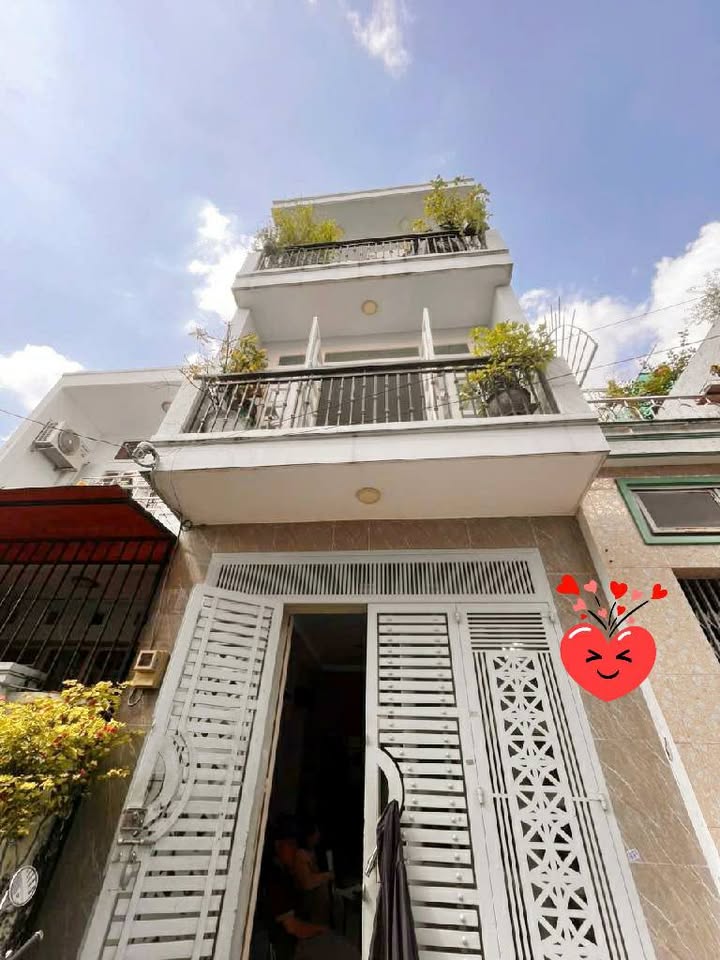 Nhà 3 tầng BTCT 56m2 cạnh AEON Mall Tân Phú, hẻm xe hơi né, giá chỉ 5 tỷ bé