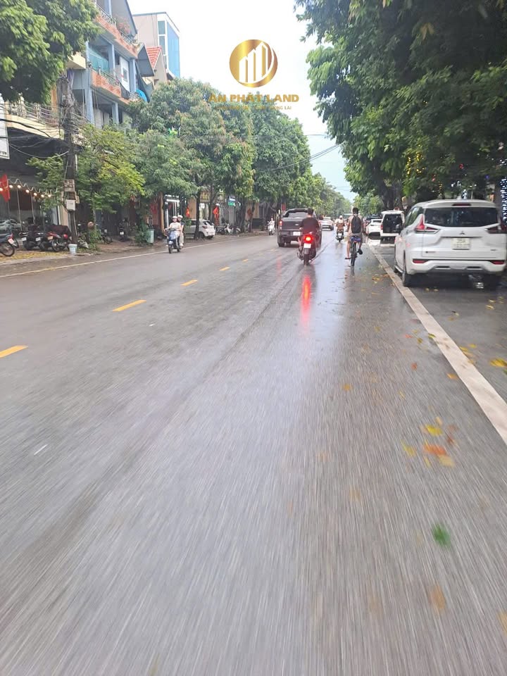 Đất vàng Nguyễn Văn Cừ mặt tiền 6.5m, kinh doanh bạt ngàn, giá 9 tỷ