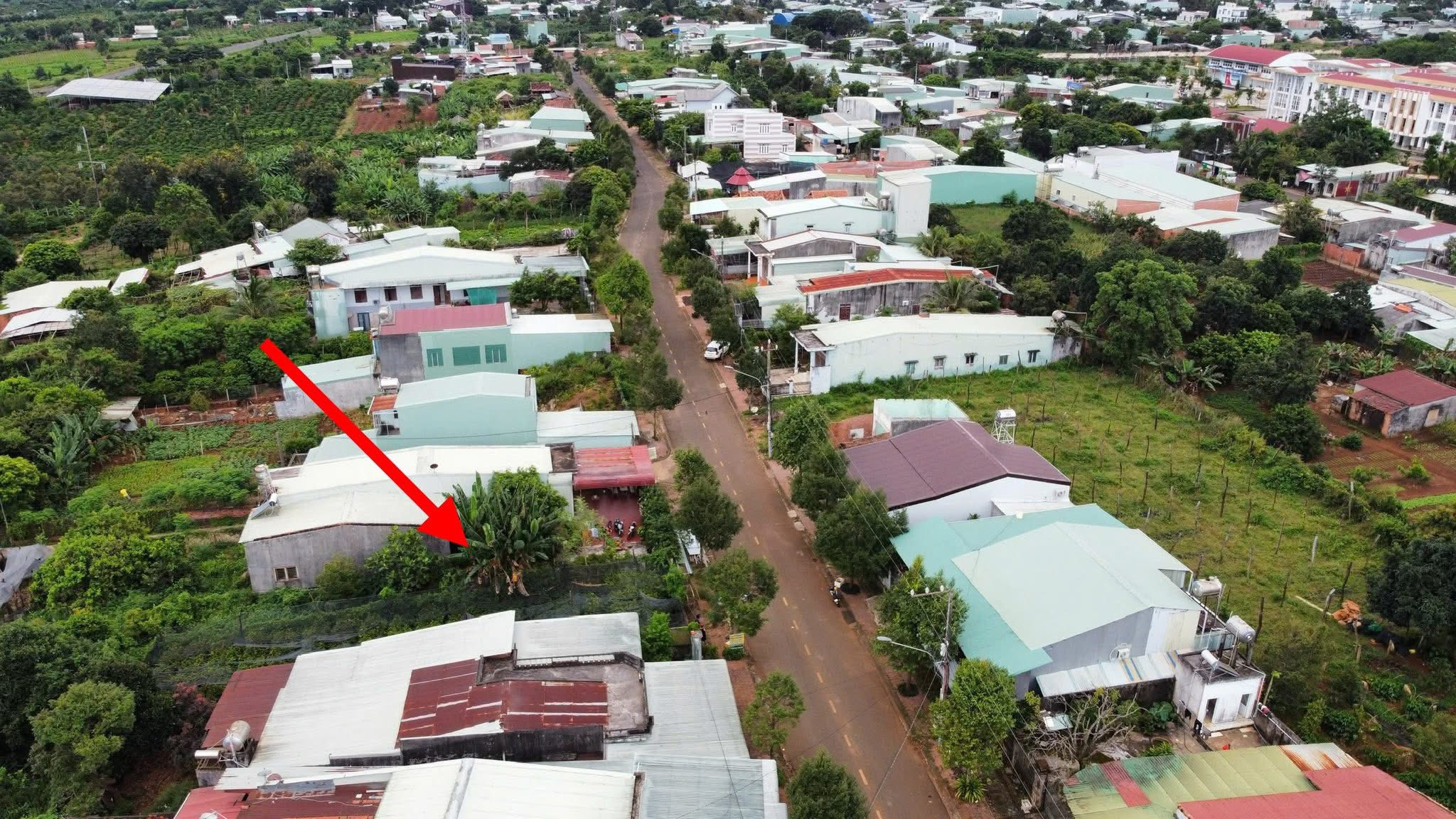 Đất Chư Sê 5x38m, thổ cư 50m2, giá 1.45 tỷ - Sổ đỏ sẵn sàng, tiện ích đầy đủ