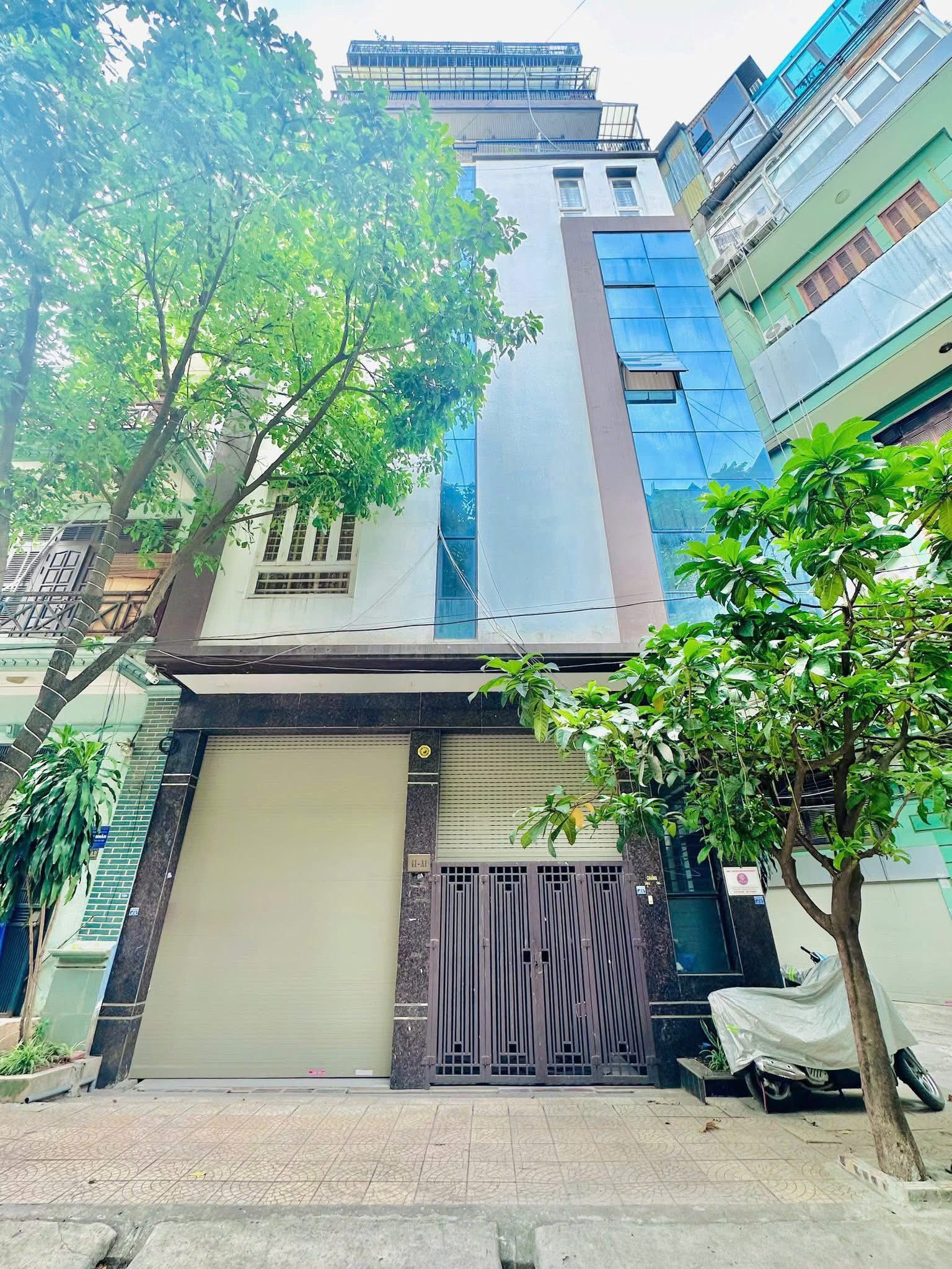 Biệt thự Thọ Tháp, Cầu Giấy 105m², 5 tầng, mặt tiền 6m - Cơ hội vàng chỉ có một