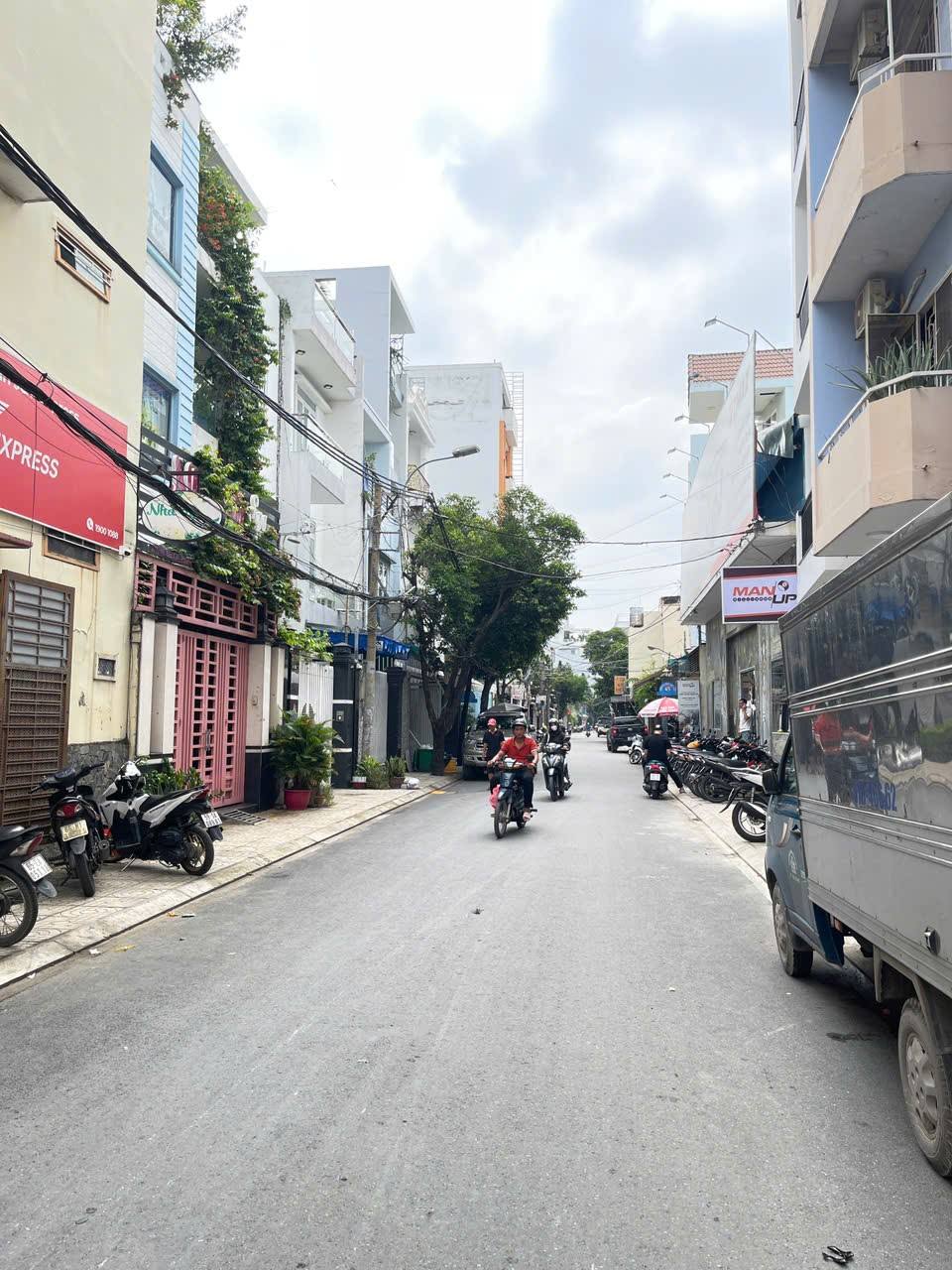 Bán nhà mặt tiền kinh doanh Bàu Cát, Tân Bình - 135m2, sổ hồng riêng