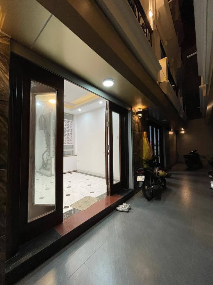 Nhà Thụy Phương, Bắc Từ Liêm - 5 tầng mới đẹp, giá 6 tỷ