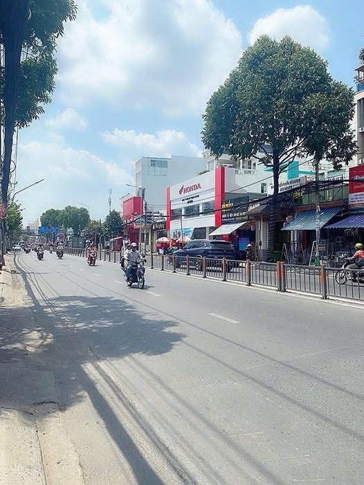 Mặt tiền kinh doanh Bạch Đằng, Bình Thạnh - 3.3x12m, 2 tầng, sổ A4