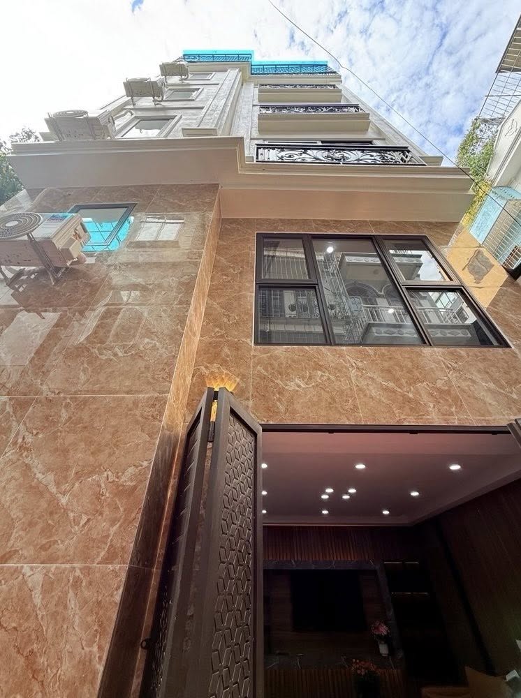 Nhà đẹp Cầu Lủ, Vũ Tông Phan, 6 tầng thang máy, nội thất cao cấp