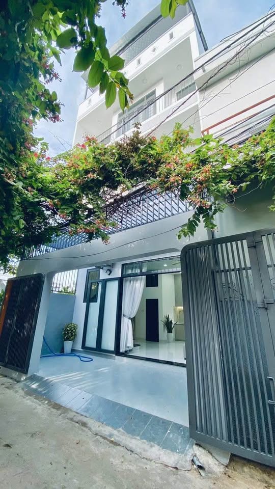 Nhà mới tinh trung tâm Phước Hải - Full nội thất, 2 mặt thoáng, gần biển