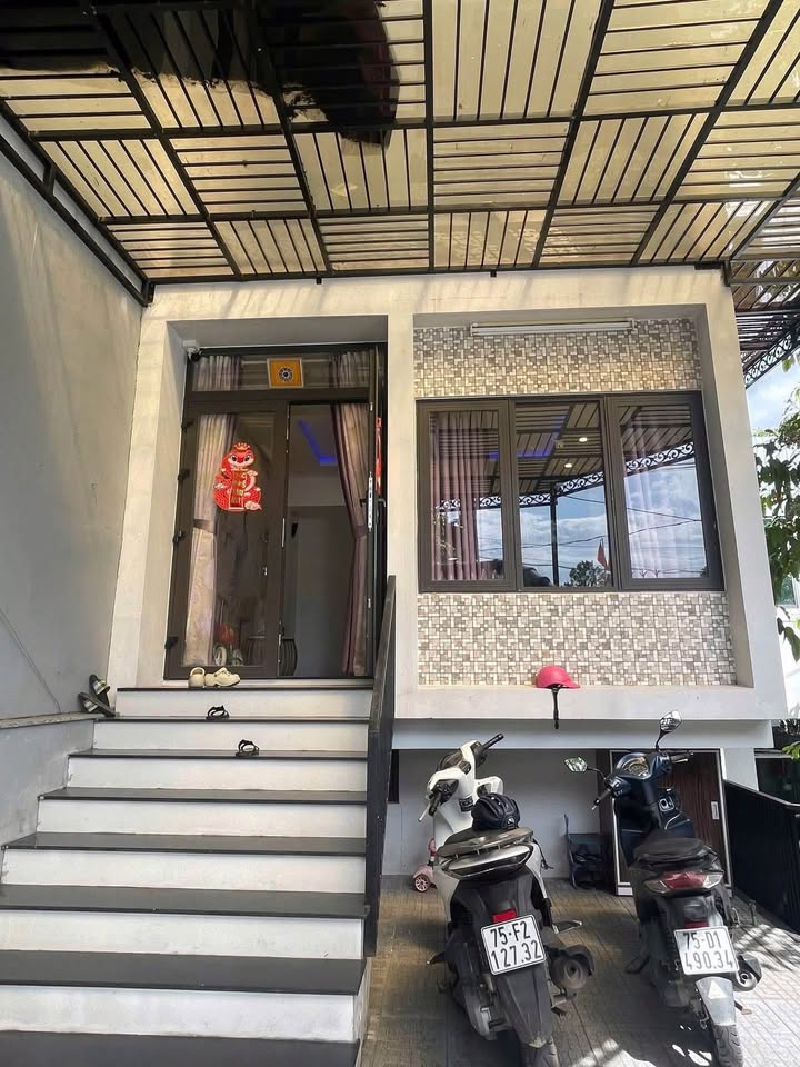 Nhà 3 tầng mặt tiền Thanh Hải, Huế - 119m2, 4.2 tỷ