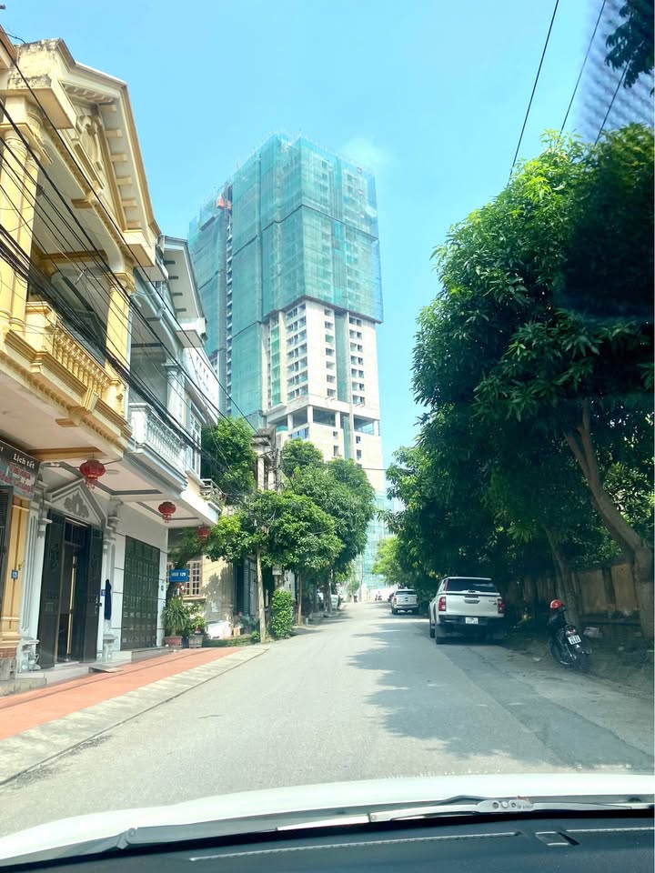 Đất Tiên Cát, Việt Trì 83m2, mặt tiền 4.5m, sát phố đi bộ, giá 2 tỷ